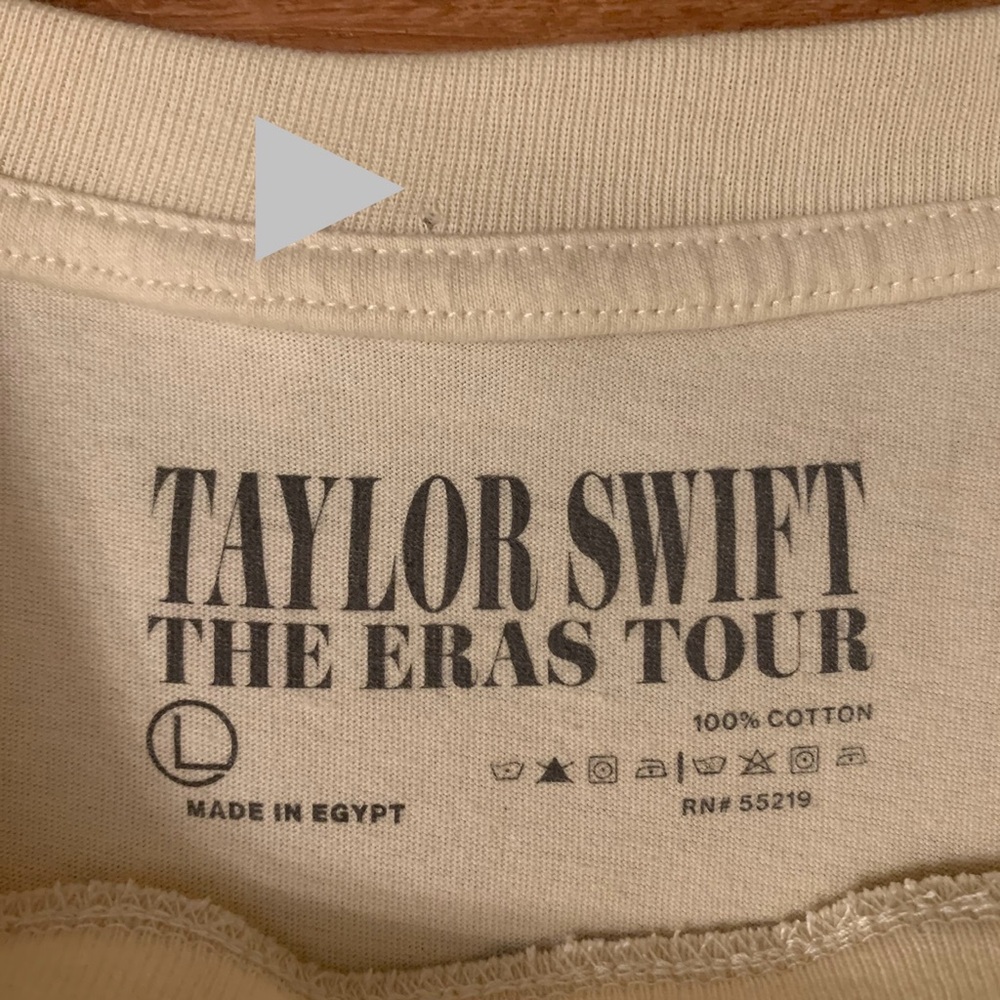 Taylor Swift Authentic Era’s Tour Cream Graphic Band T-Shirt Swiftie Large - Picture 10 of 11